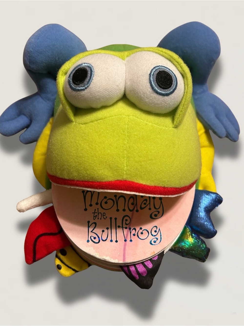 Monday the Bullfrog (2006) Puppet Book by Matthew Van Fleet